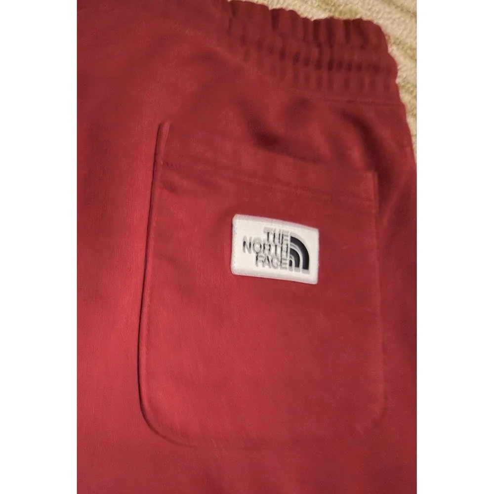 The North Face Mens Heritage Patch Joggers Burgundy Red Sweatpants Size Medium